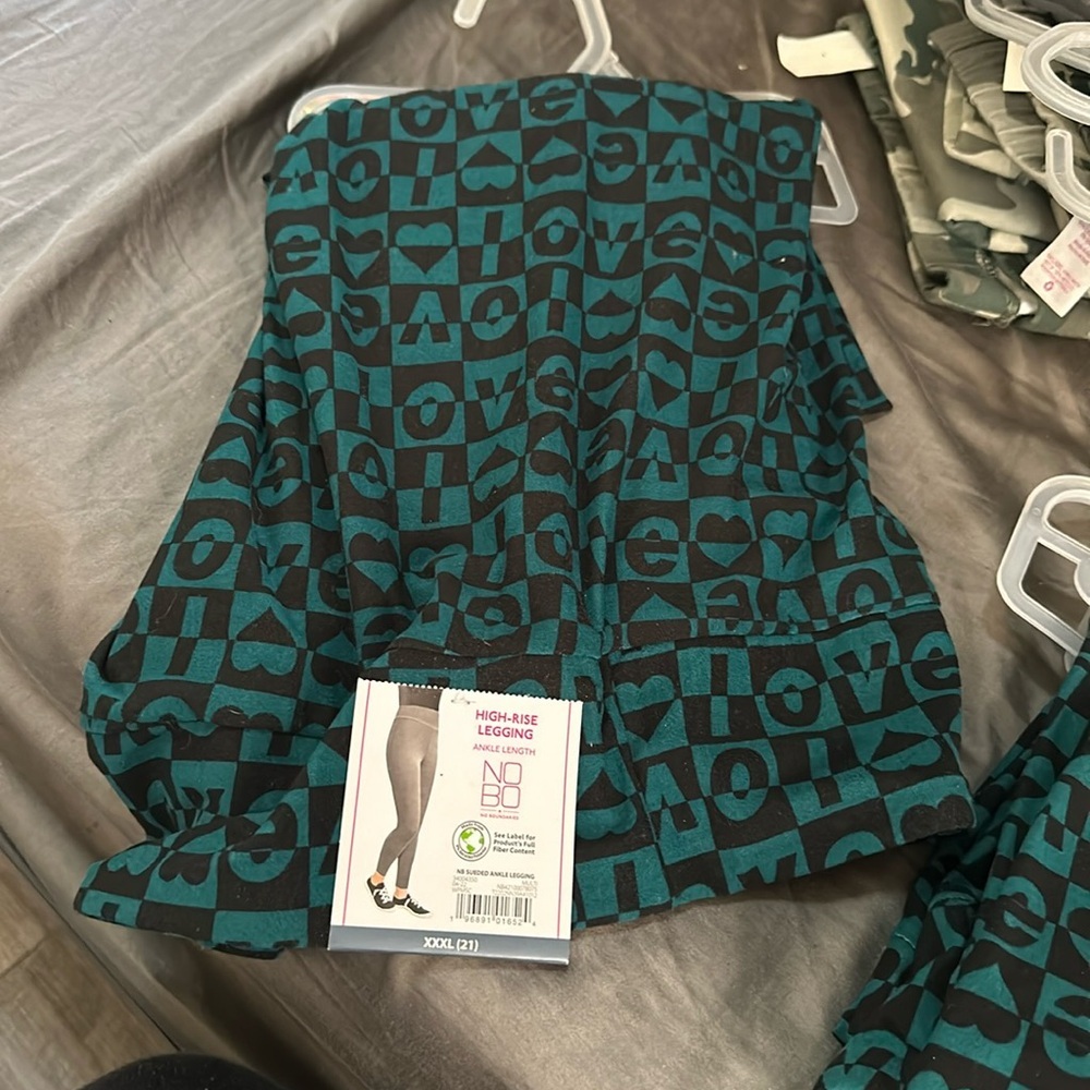 High rise, leggings, ankle length XXXL (21) M (7-9)
